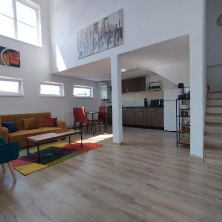 Apartament Alyosha ซิวิโชอารา ภายนอก รูปภาพ