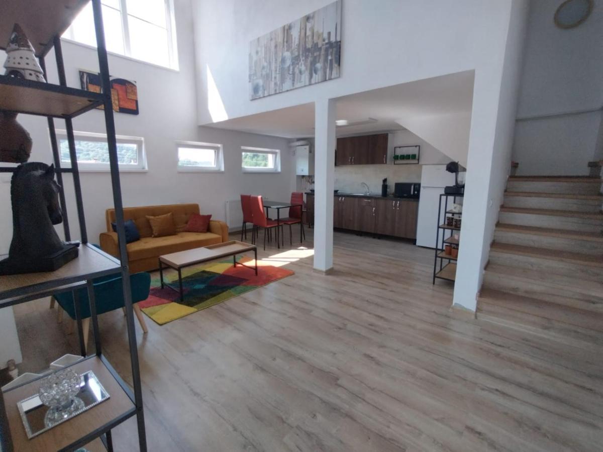 Apartament Alyosha ซิวิโชอารา ภายนอก รูปภาพ