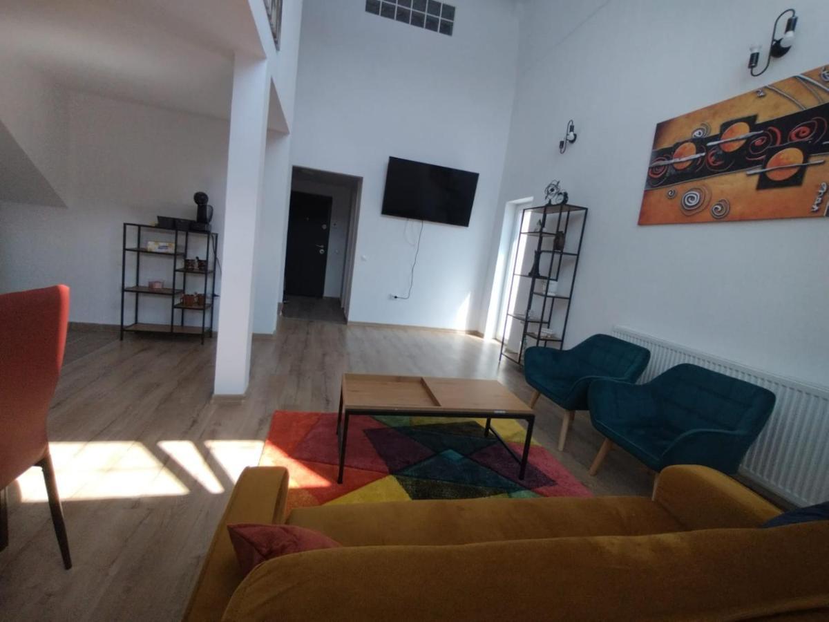 Apartament Alyosha ซิวิโชอารา ภายนอก รูปภาพ